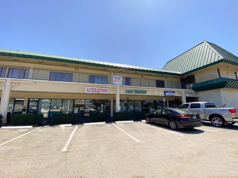 More Photos Of 1602-1626 S Cypress Rd, Pompano Beach Unknown For Lease