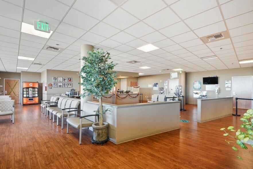 More Photos Of 5750 E Highway 90, Sierra Vista Medical For Lease