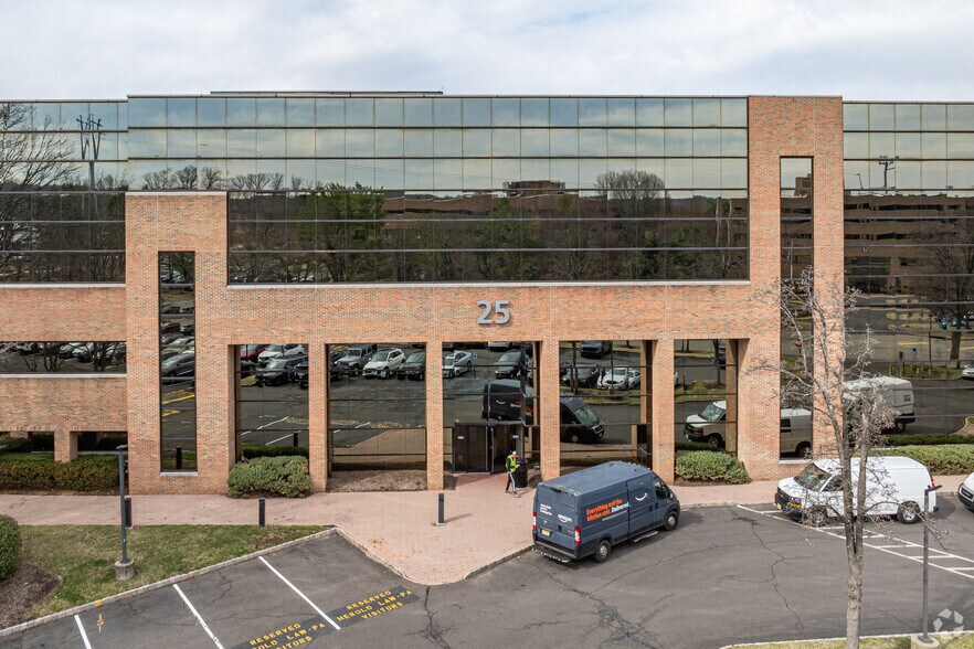 More Photos Of 25 Independence Blvd, Warren Office For Lease