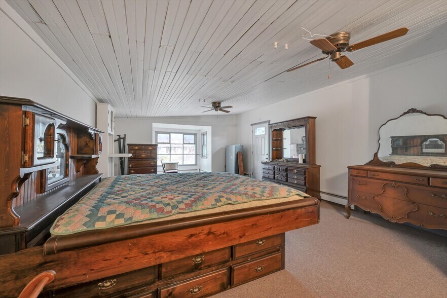 More Photos Of 349 Huffs Church Rd, Mertztown Restaurant For Sale