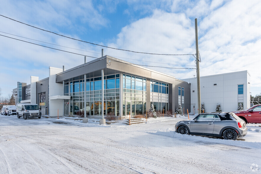 Primary Photo Of 4560 Boul Guillaume-Couture, Lévis Auto Dealership For Lease