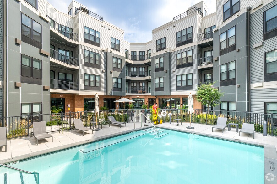 More Photos Of 81 Monroe St, Rahway Apartments For Lease