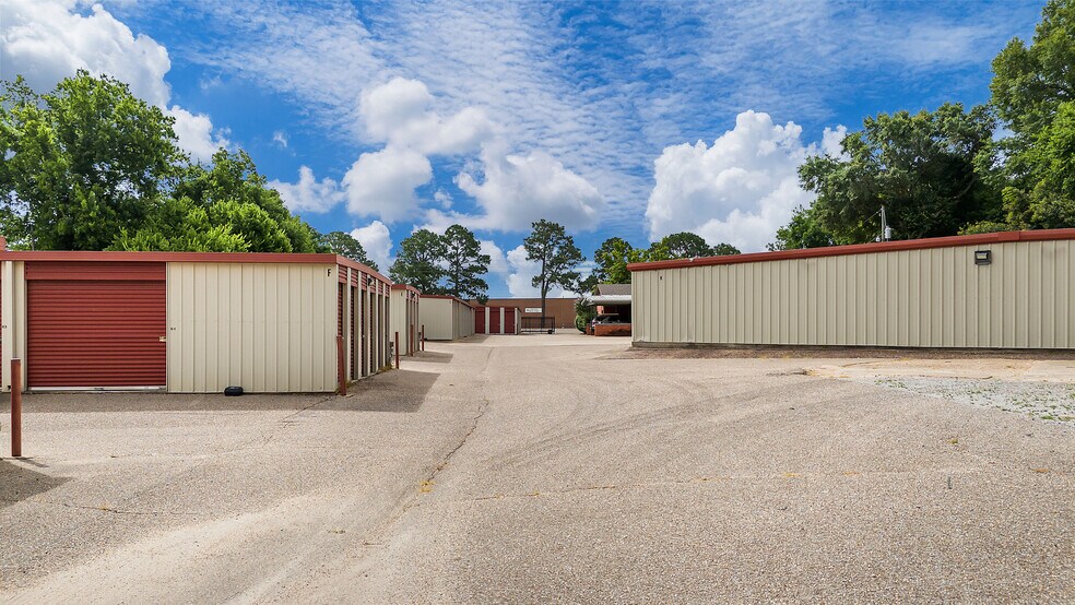 More Photos Of 2331 Congressman W L Dickinson dr, Montgomery Self Storage For Sale