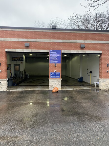 More Photos Of 5600 New Wilke Rd, Rolling Meadows Carwash For Sale
