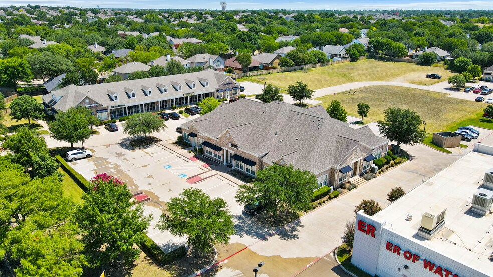 More Photos Of 5407 Basswood Blvd, Fort Worth Medical For Lease