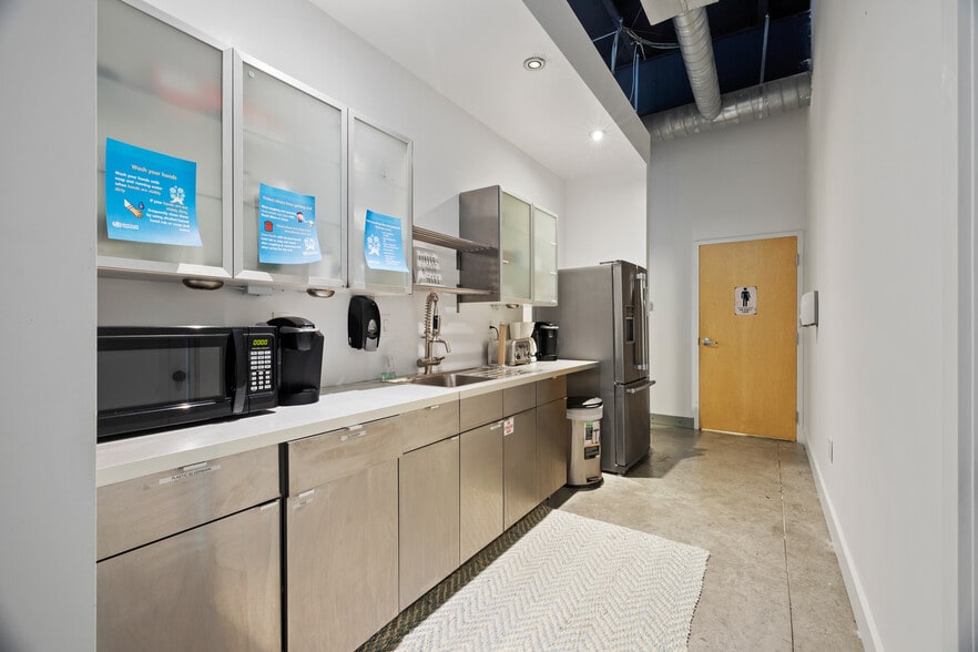 More Photos Of 790 N Highway 393, Santa Rosa Beach Warehouse For Lease