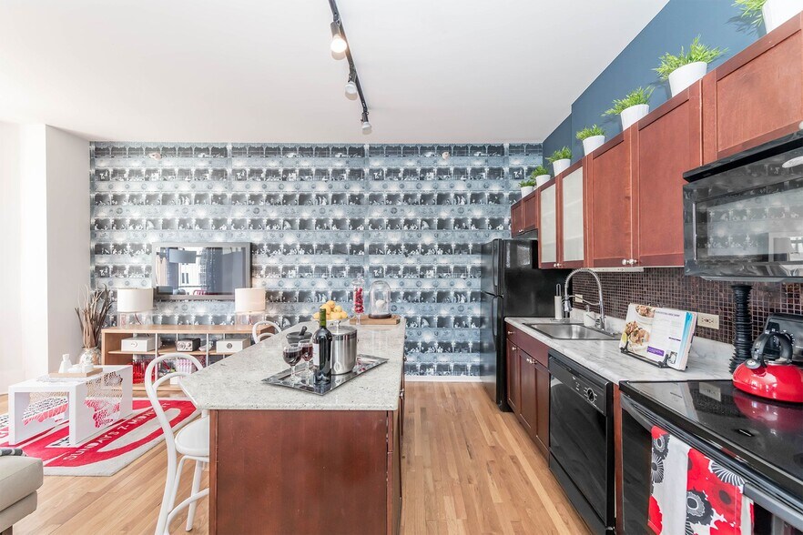 More Photos Of 343 S Dearborn St, Chicago Apartments For Lease