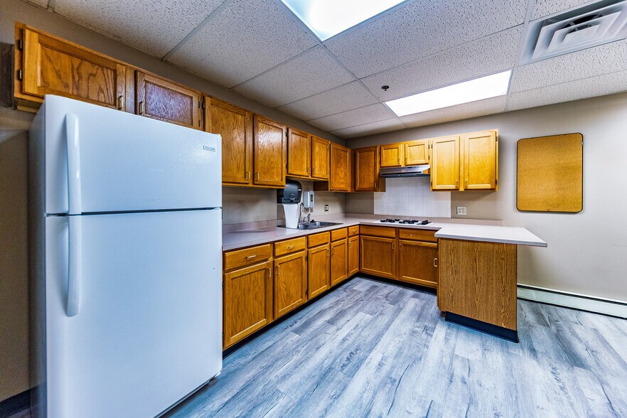 More Photos Of 7515 W Yale Ave, Denver Medical For Lease