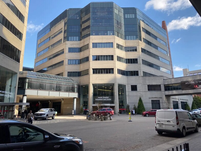 More Photos Of 225 Abraham Flexner Way, Louisville Medical For Sale