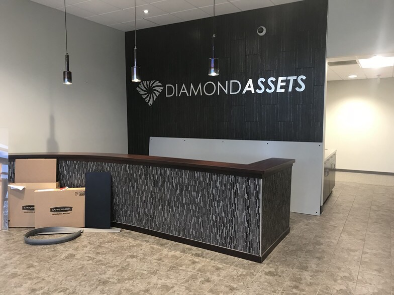 More Photos Of 401 E Conde St, Janesville Warehouse For Sale