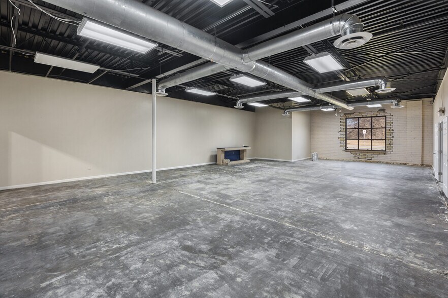 More Photos Of 3955 Highway 53, Hoschton Freestanding For Sale