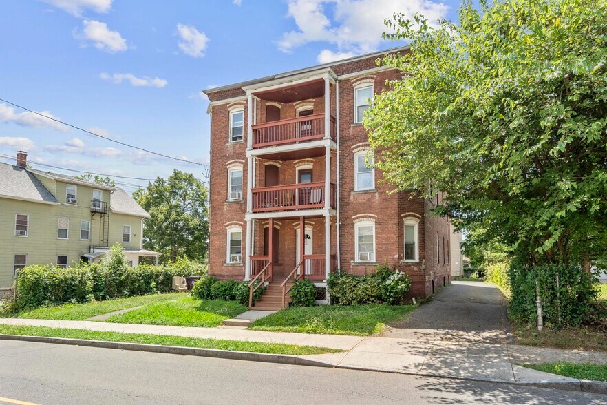 More Photos Of 240-242 Washington St, New Britain Apartments For Sale