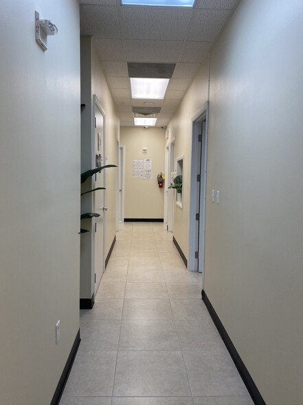 More Photos Of 925 NE 30th Ter, Homestead Medical For Lease