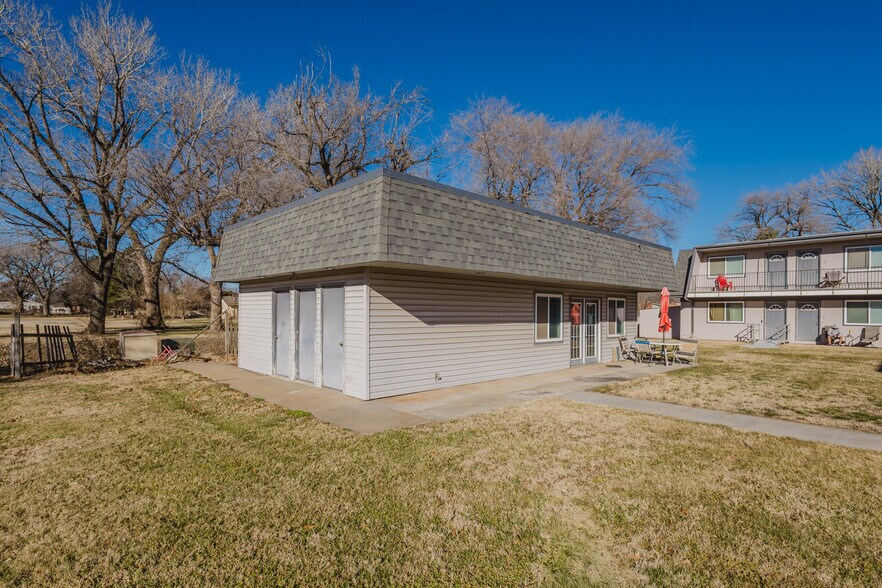 More Photos Of 3007 Sierra Pky, Hutchinson Apartments For Sale