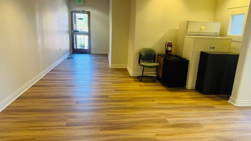 More Photos Of 14471 Chambers Rd, Tustin Loft Creative Space For Lease