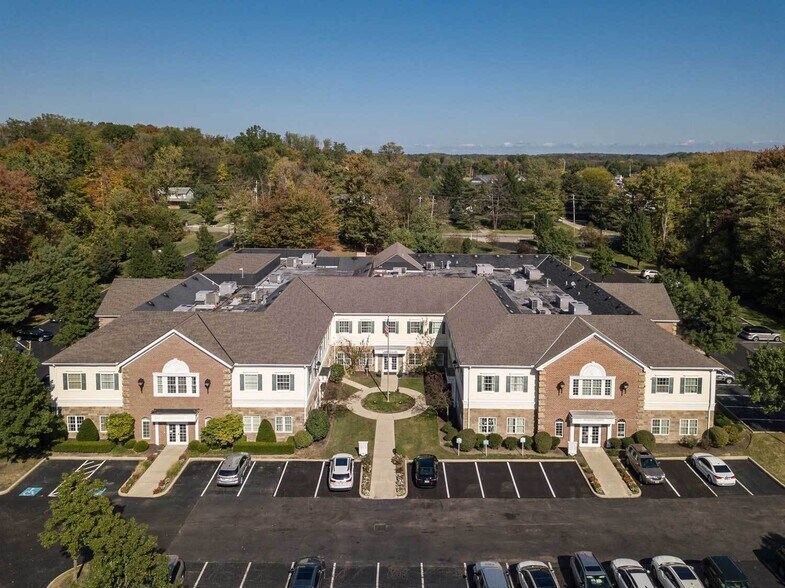 More Photos Of 8401 Chagrin Rd, Chagrin Falls Medical For Sale