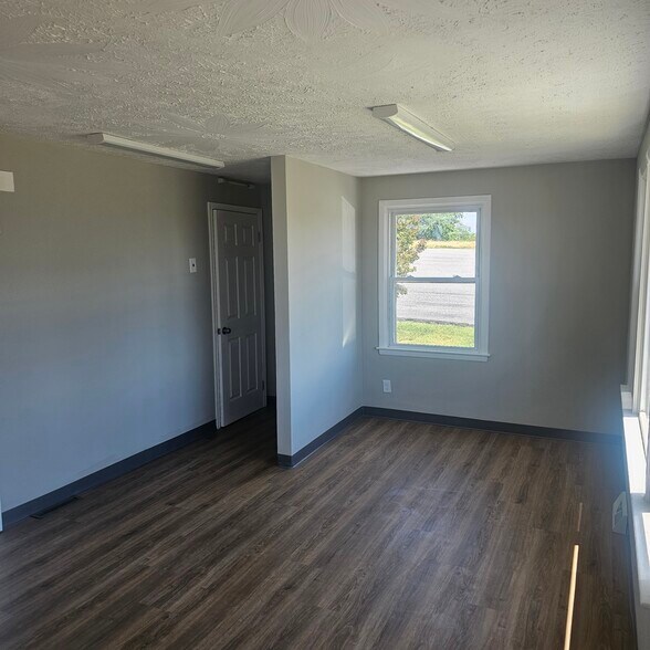More Photos Of 4416 Fitch Ave, Nottingham Medical For Lease