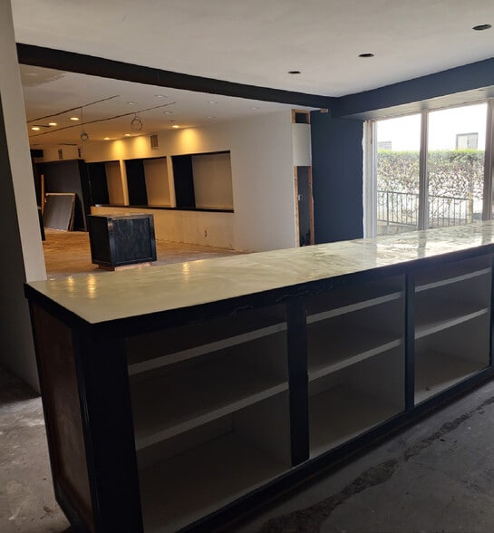 More Photos Of 2376-2380 Westwood Blvd, Los Angeles Storefront Retail Office For Lease
