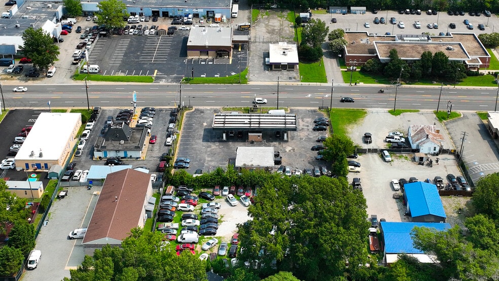 More Photos Of 150 E Belt Blvd, Richmond Service Station For Sale