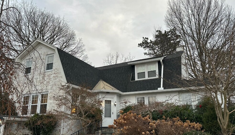 Primary Photo Of 1820 Country Club Rd, Harrisonburg Office For Lease
