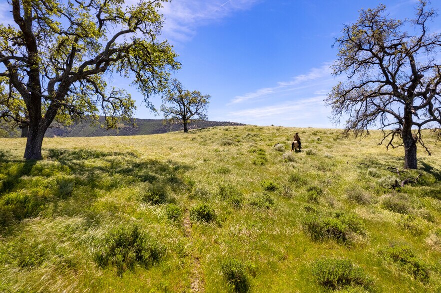 More Photos Of 0 Marr Ranch rd, Simi Valley Land For Sale
