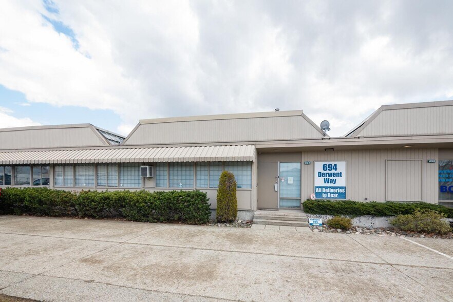 More Photos Of 638-706 Derwent Way, Delta Warehouse For Lease