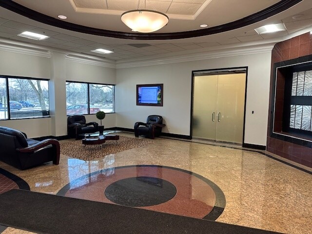 More Photos Of 4580 Weaver Pky, Warrenville Office For Lease