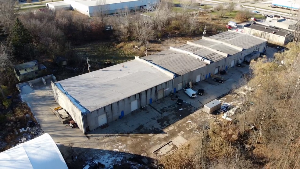 More Photos Of 711 W Bagley Rd, Berea Unknown For Lease