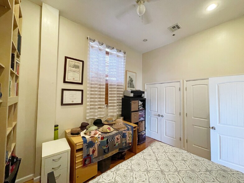 More Photos Of 9 E 18th St, Bayonne Apartments For Sale