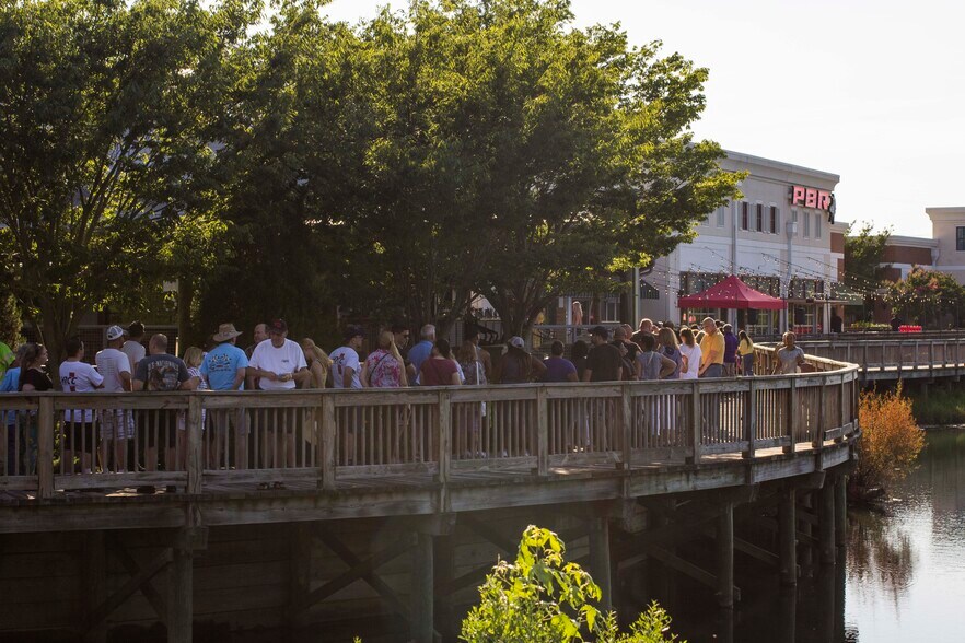 More Photos Of 2000 Power Plant Pky, Hampton Unknown For Lease