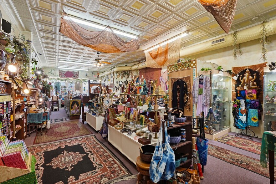 More Photos Of 4126 E Erie St, Willoughby Office For Sale