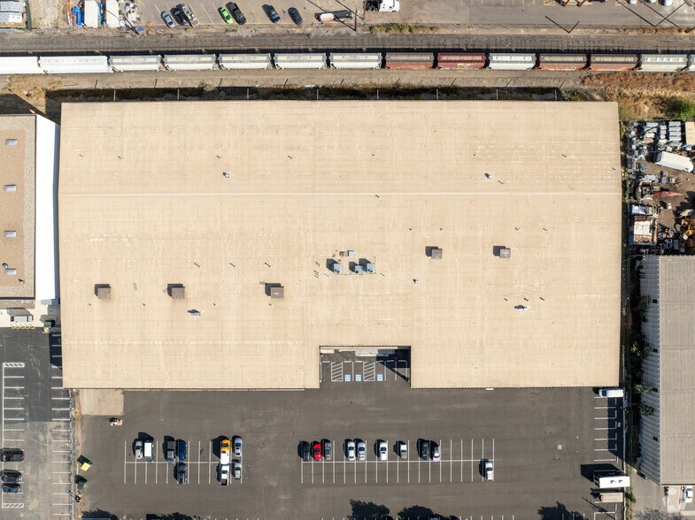 More Photos Of 5180 Fox St, Denver Warehouse For Lease