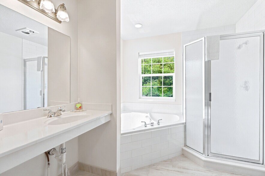 More Photos Of 40 Christa Circle cir, Garden City Specialty For Sale