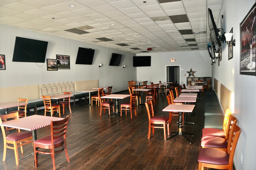More Photos Of 335 Potomac Ave, Quantico Restaurant For Sale