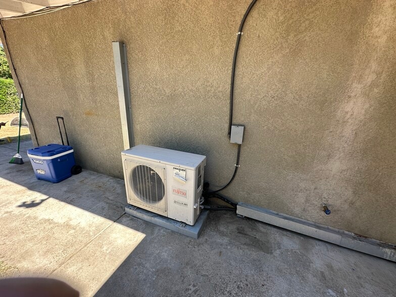 More Photos Of 1822 Cirby Way, Roseville Apartments For Sale