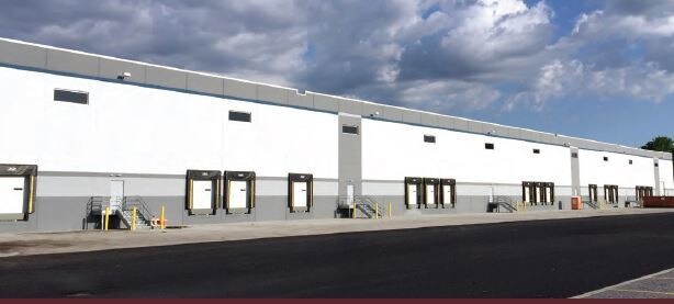 More Photos Of 7879-7883 Lemont Rd, Darien Industrial For Sale