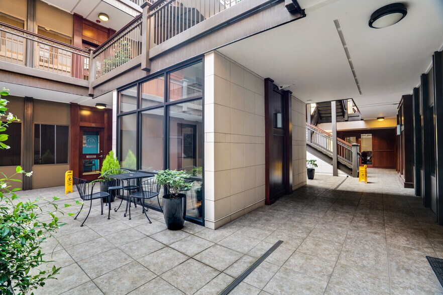 More Photos Of 705 S 9th St, Tacoma Office For Lease