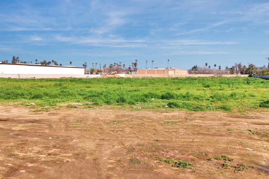 More Photos Of Clinton & Marks Residential Land, Fresno Land For Sale