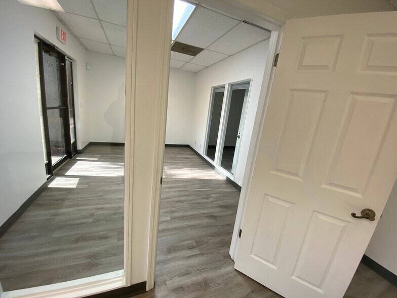 More Photos Of 13555 Automobile Blvd, Clearwater Medical For Lease