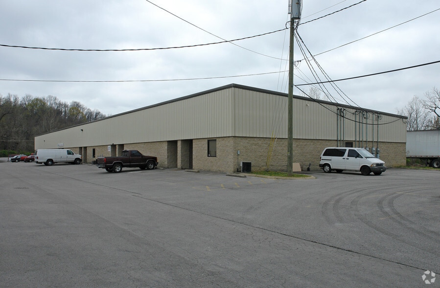 Primary Photo Of 3670 Central Pike, Hermitage Light Manufacturing For Lease