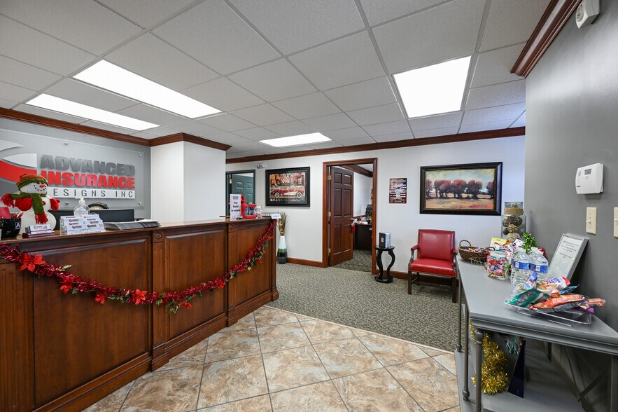 More Photos Of 312 N Cleveland Massillon Rd, Akron Medical For Lease