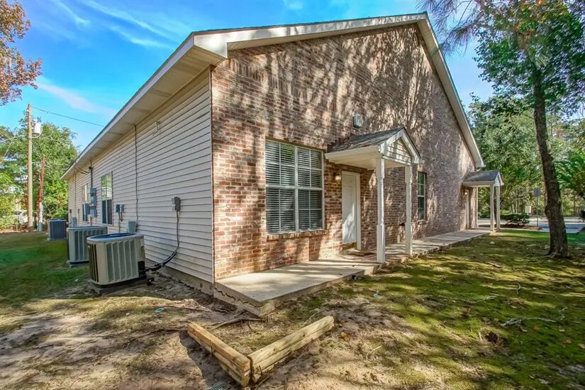 More Photos Of 1330 Park Dr, Mandeville Office Residential For Sale