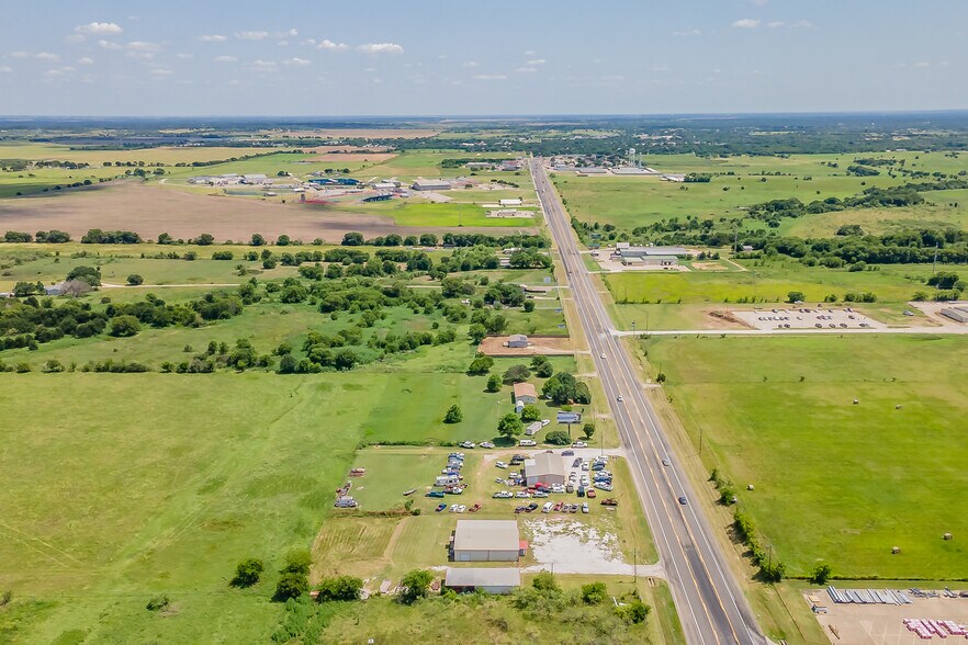 More Photos Of 4444 FM 933, Whitney Flex For Sale