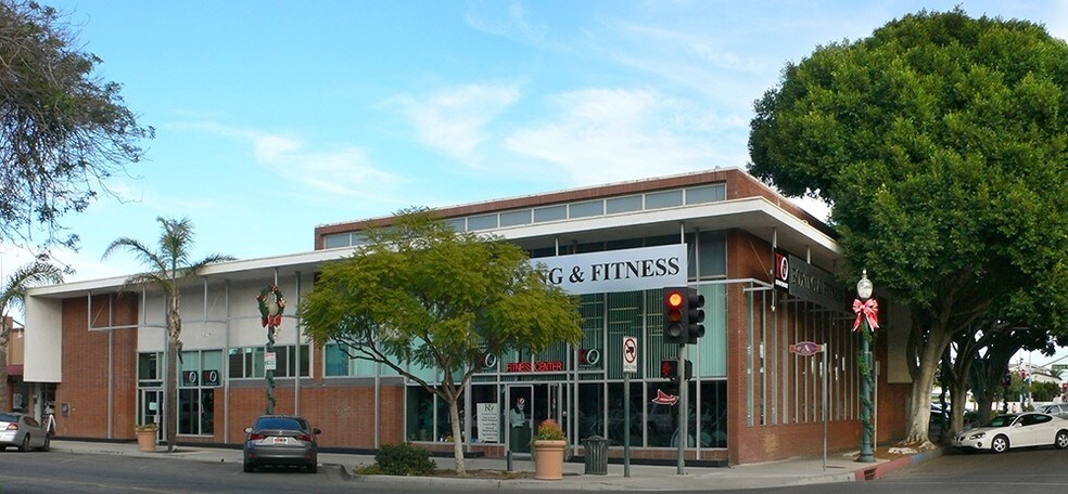 Primary Photo Of 560 S A St, Oxnard Freestanding For Lease