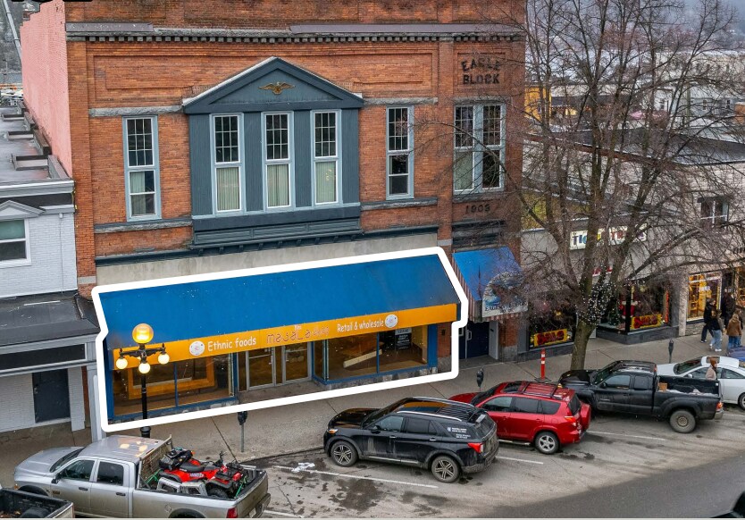 Primary Photo Of 639 Baker St, Nelson Storefront Retail Office For Lease