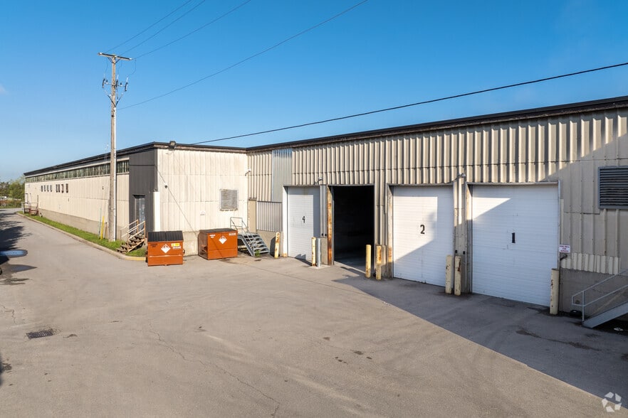 More Photos Of 724 Caledonia Rd, Toronto Warehouse For Lease