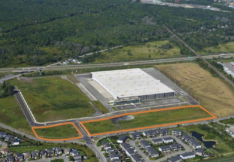 Primary Photo Of 1357 Rte Harwood, Vaudreuil Land For Sale