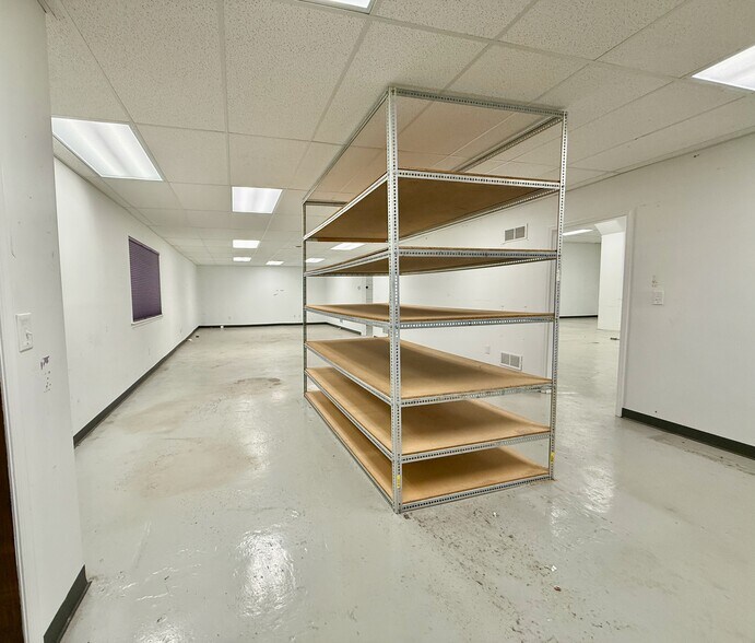 More Photos Of 1298 Spruce St, Easton Light Manufacturing For Lease