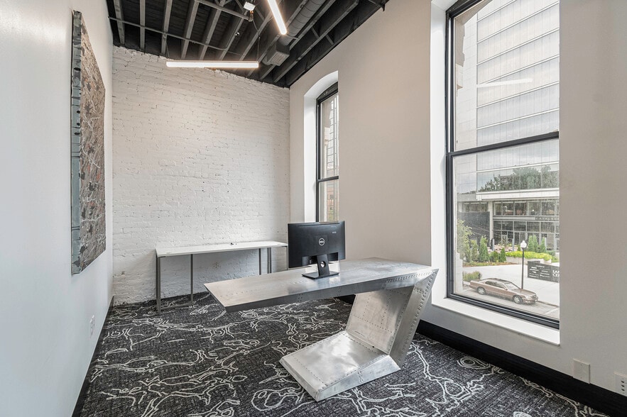 More Photos Of 1209 Harney St, Omaha Office Residential For Sale
