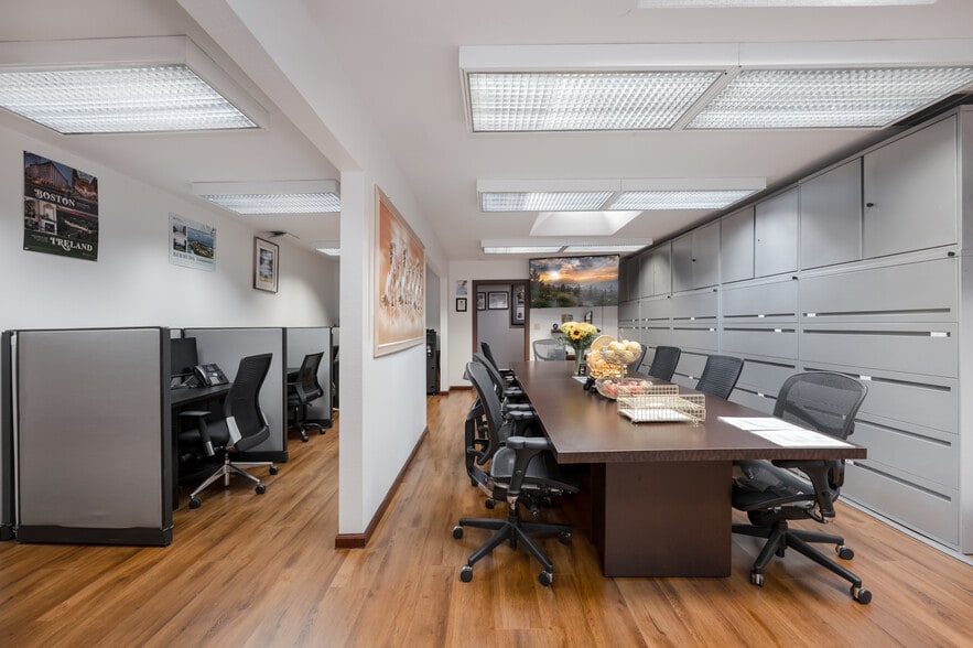 More Photos Of 635 W Foothill Blvd, Monrovia Loft Creative Space For Sale